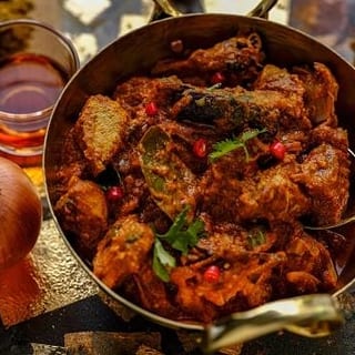 SALMON VINDALOO